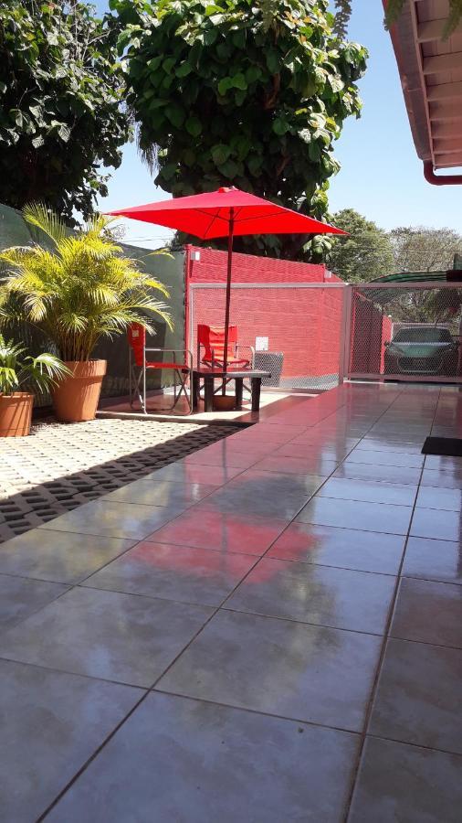 En Familia Villa Puerto Iguazú Exteriör bild